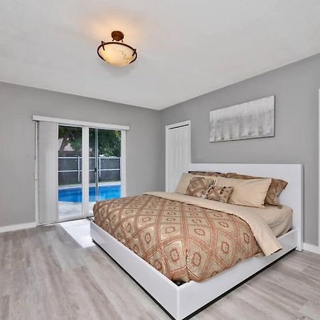 Spacious 4 Bedrooms, 2 Bathroom House With Pool Miramar Exteriör bild
