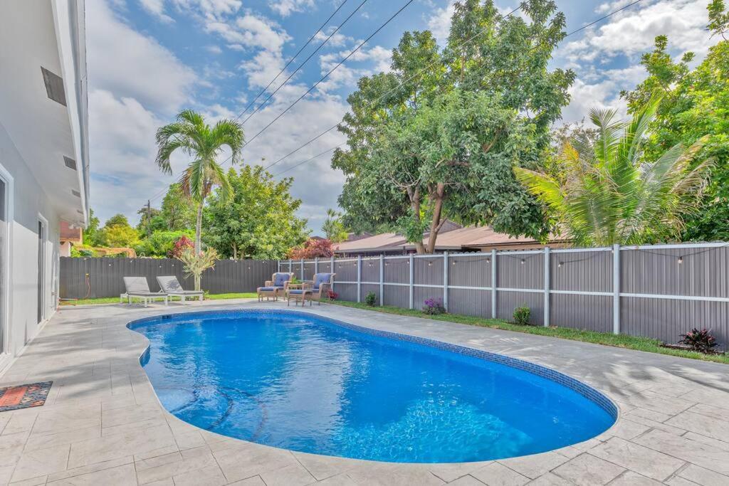 Spacious 4 Bedrooms, 2 Bathroom House With Pool Miramar Exteriör bild