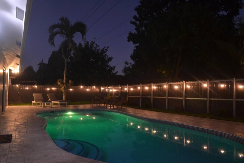 Spacious 4 Bedrooms, 2 Bathroom House With Pool Miramar Exteriör bild